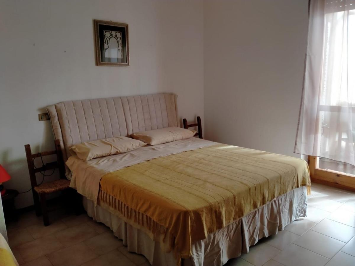 La Casedda Di Zietta Aggius ภายนอก รูปภาพ